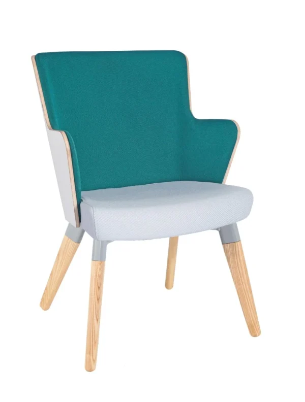 Skapa Armchair (WHT Laminate) with 4 Leg (Lacq) RFU / Lacquered Finish